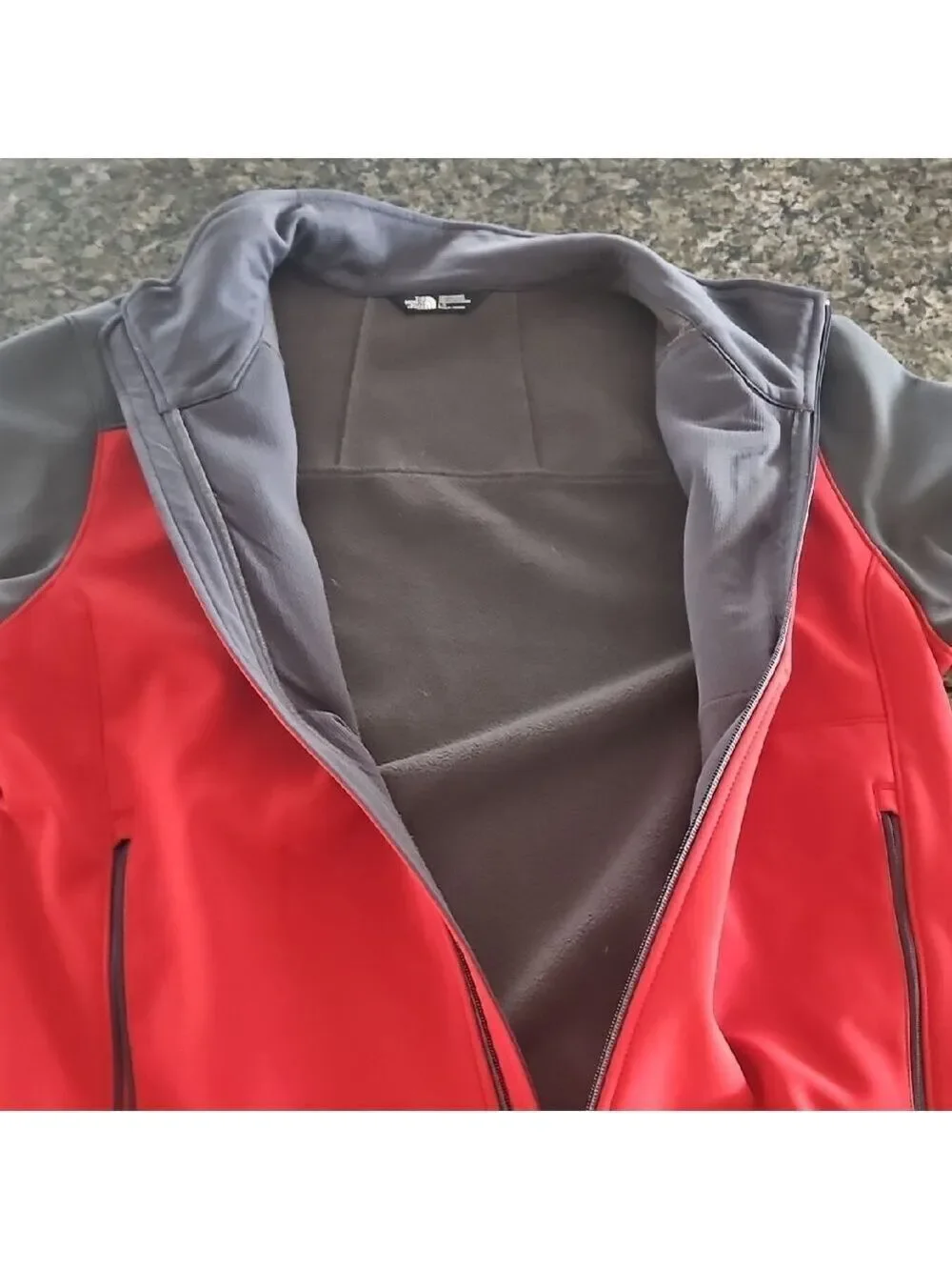 The North Face Men’s Performance Jacket – Vibrant Red & Charcoal | Size L